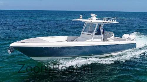 Intrepid 327 Center Console specificaties